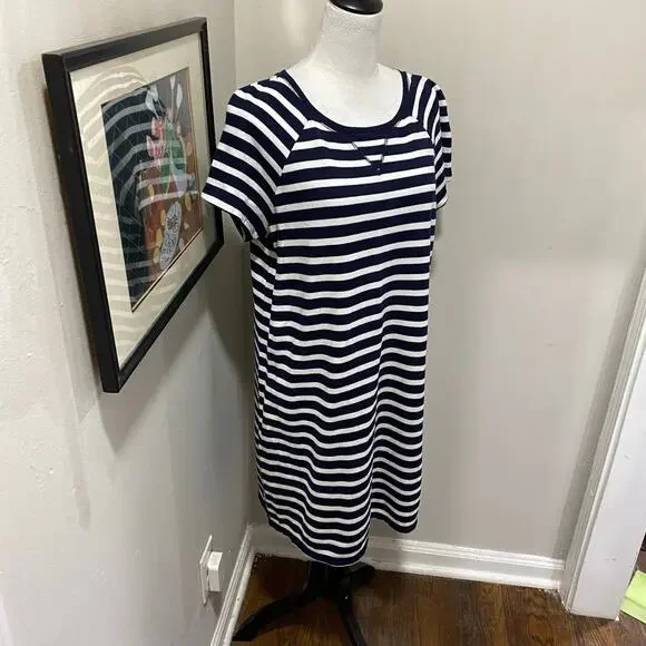 NEW Crown & Ivy Dress Size Large Navy White Stripe Short Sleeve Knit Knee Length - Picture 11 of 11